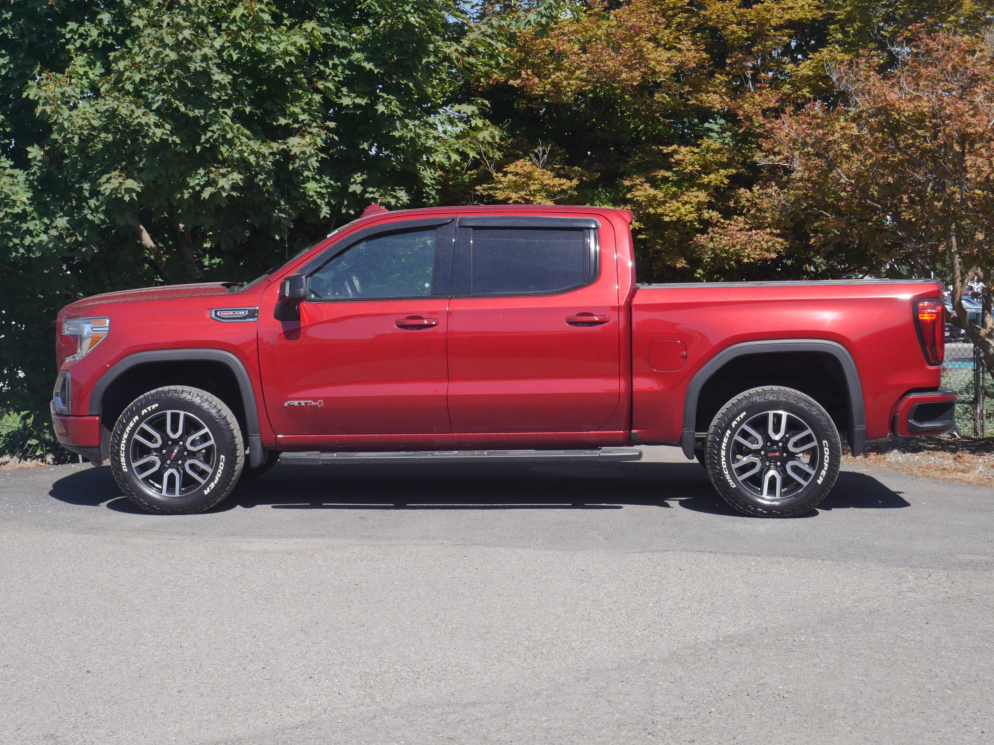 Used 2020 GMC Sierra 1500 AT4 w/ AT4 Premium Package AWD/4WD image 17