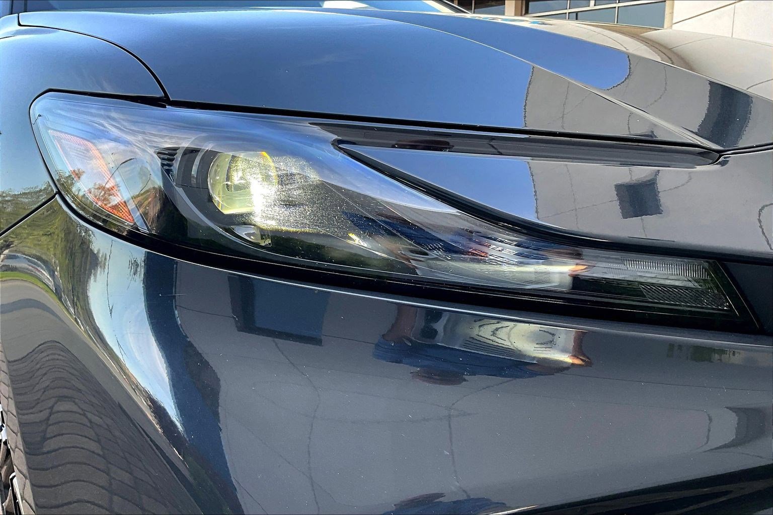 Used 2025 Toyota Camry SE FWD image 30