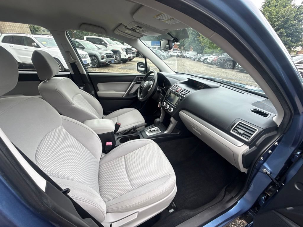 Used 2016 Subaru Forester 2.5i w/ Alloy Wheel Package AWD/4WD image 16