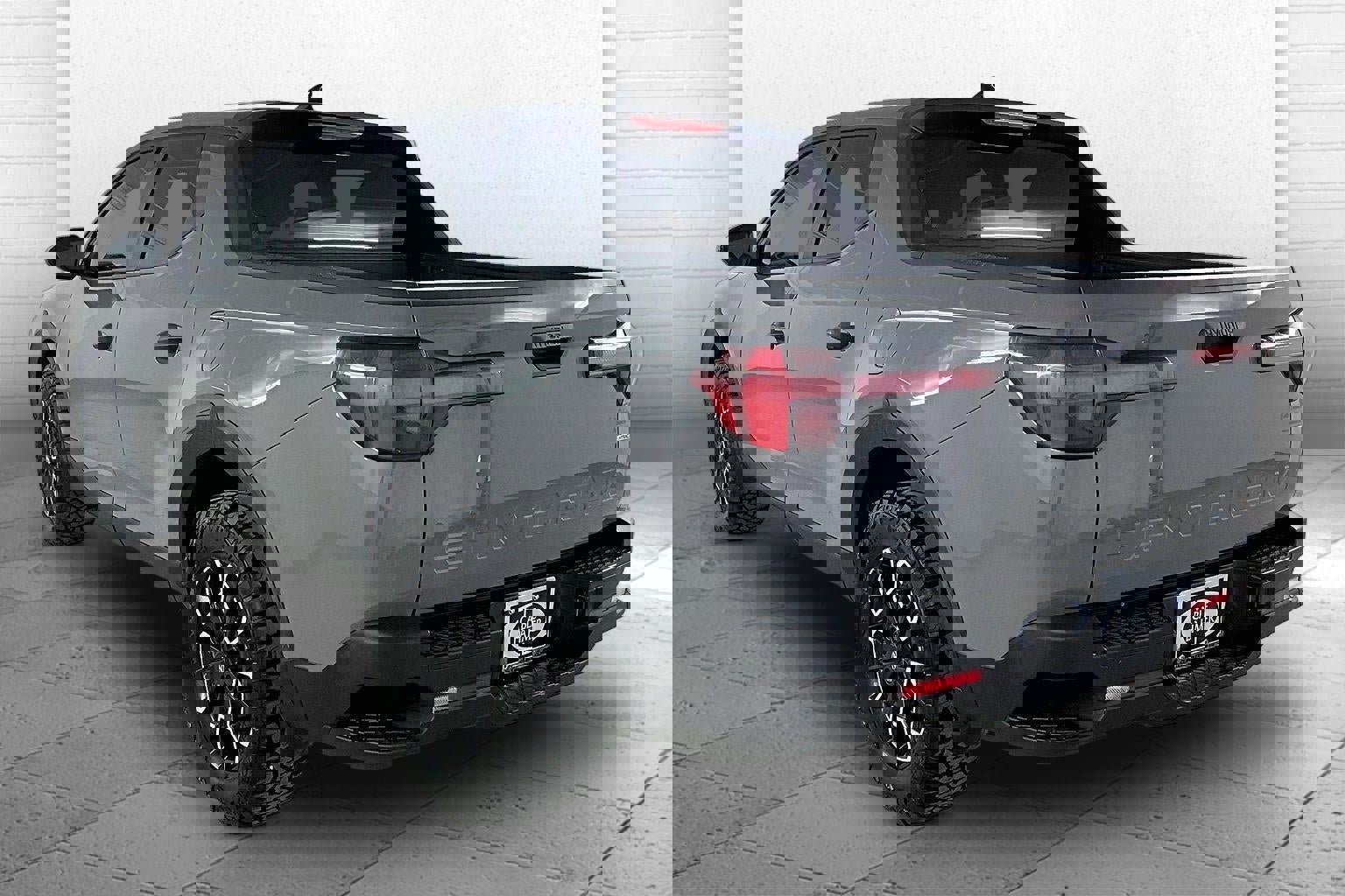 Used 2023 Hyundai Santa Cruz SE image 4