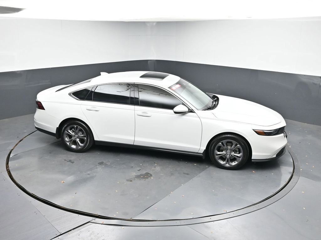 Used 2023 Honda Accord EX image 37