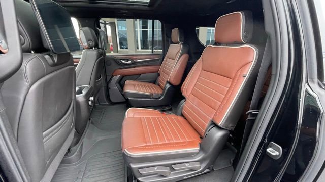 Used 2024 GMC Yukon XL Denali Ultimate image 24