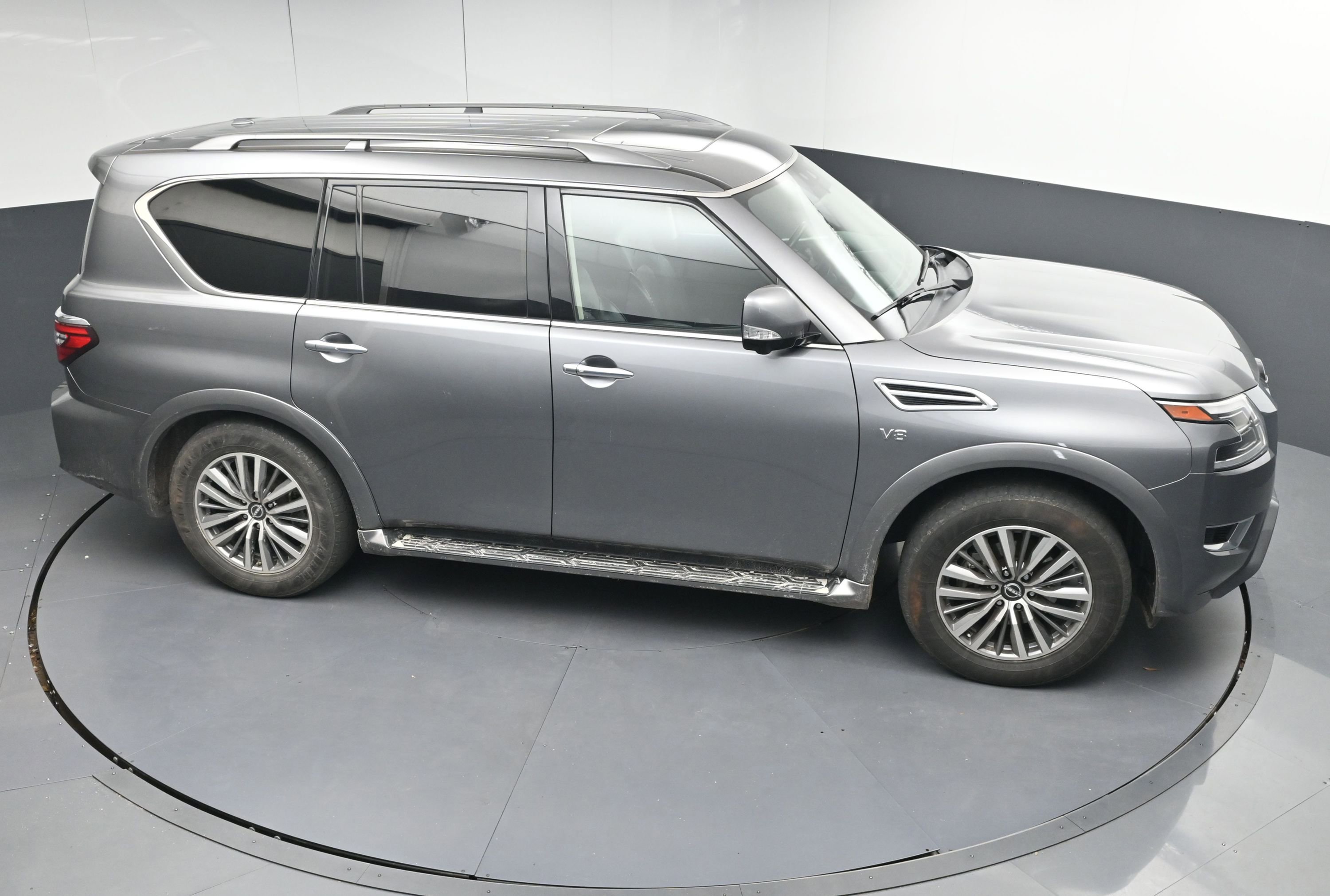 Used 2021 Nissan Armada SL w/ Captain's Chairs Package image 34