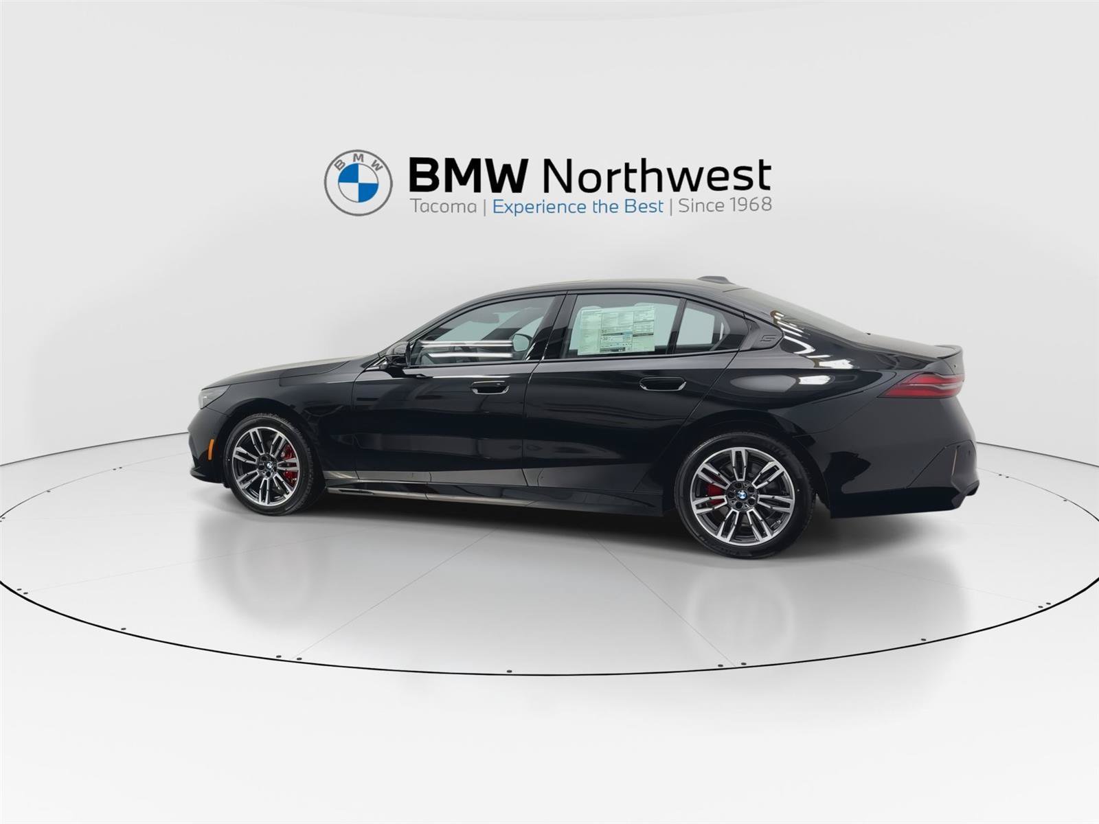 New 2026 BMW 530i xDrive w/ M Sport Package AWD/4WD image 11