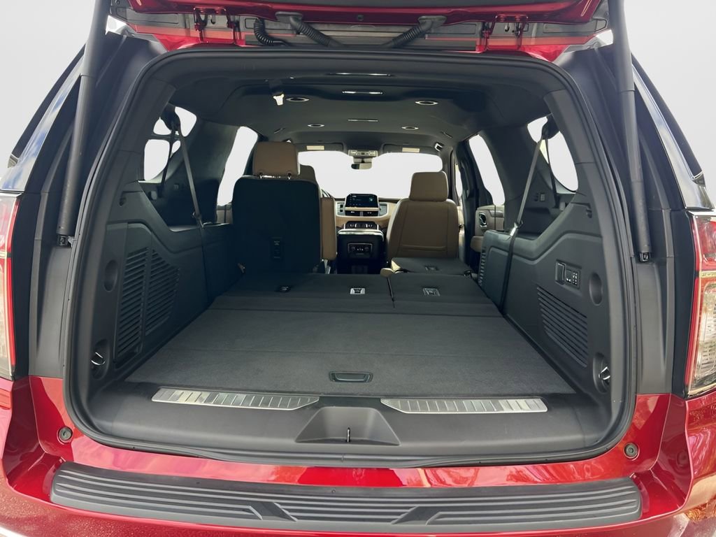 Used 2024 Chevrolet Suburban Premier image 29