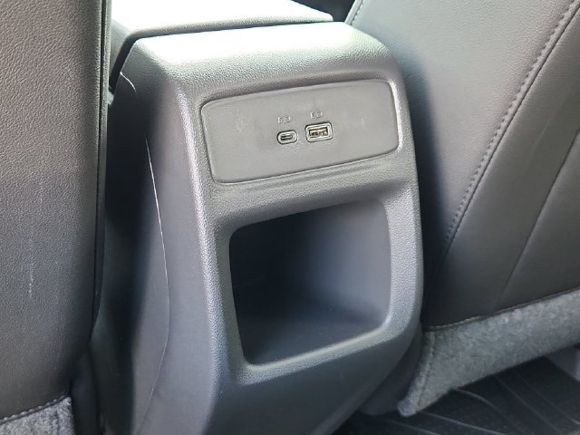 New 2026 Chevrolet Trax ACTIV w/ Sunroof Package FWD image 16