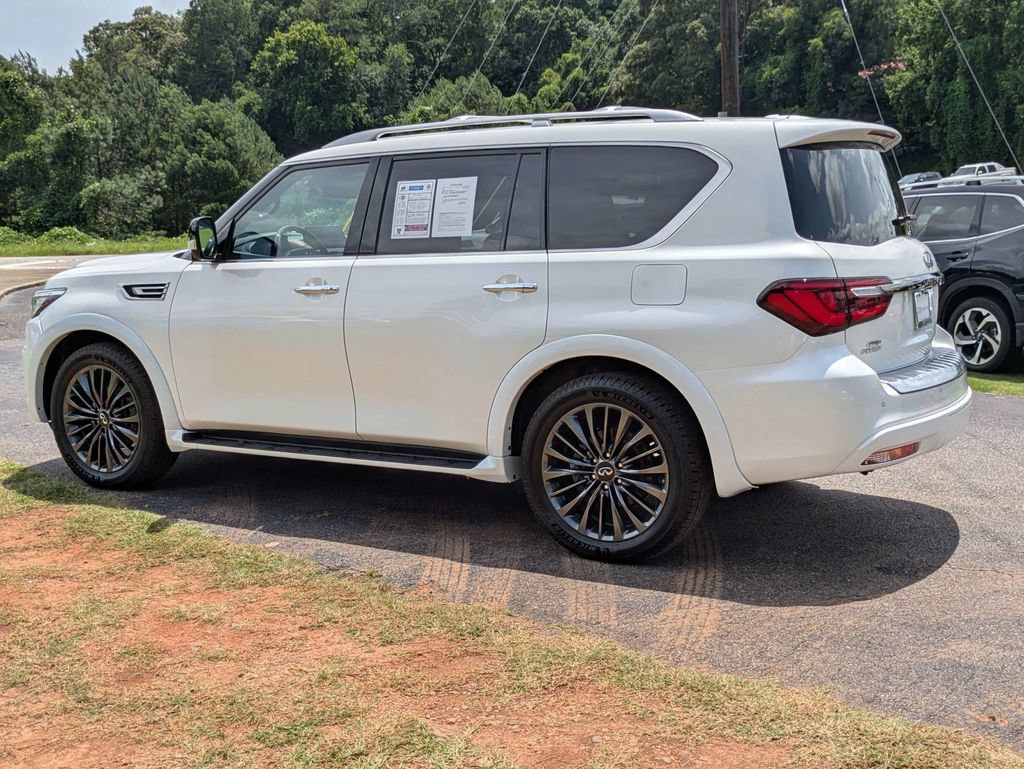 Used 2024 INFINITI QX80 Sensory AWD/4WD image 4