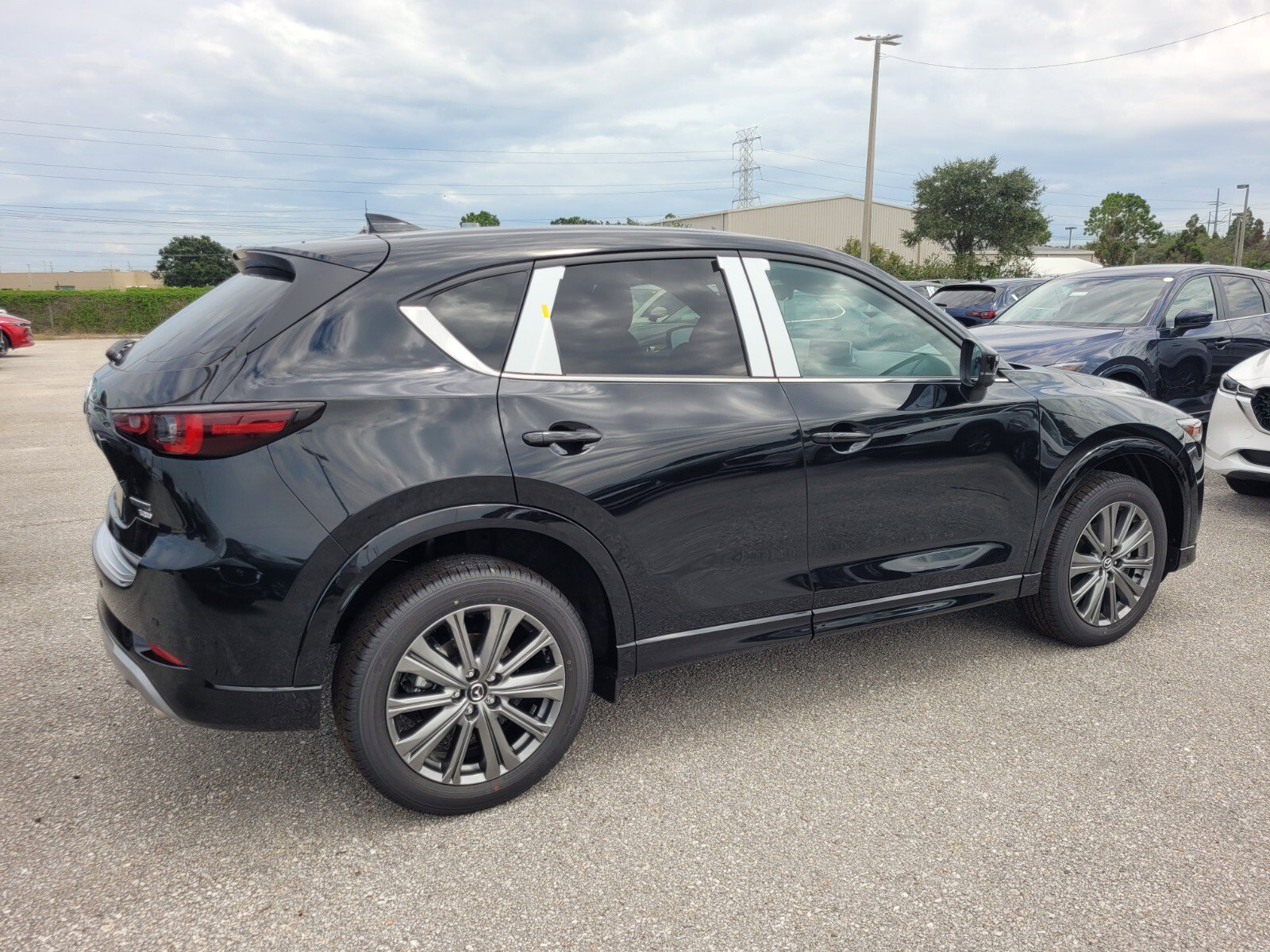 New 2025 MAZDA CX-5 Signature image 14