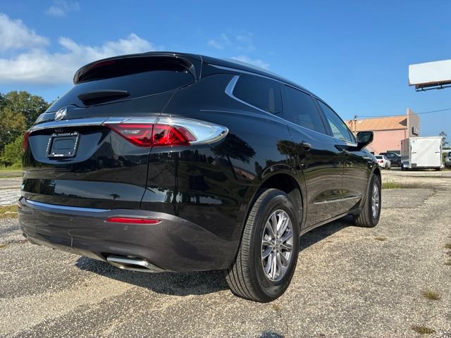 Used 2024 Buick Enclave Essence w/ Technology Package FWD image 3