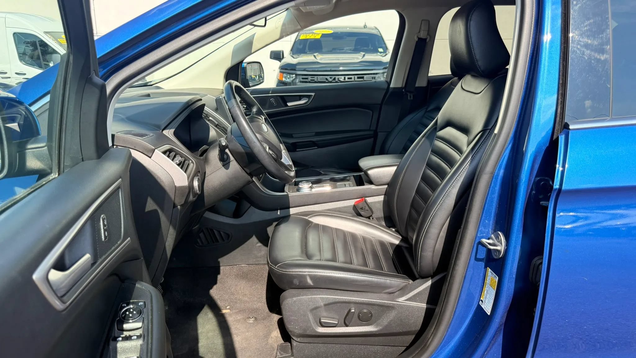 Used 2024 Ford Edge SEL AWD/4WD image 12