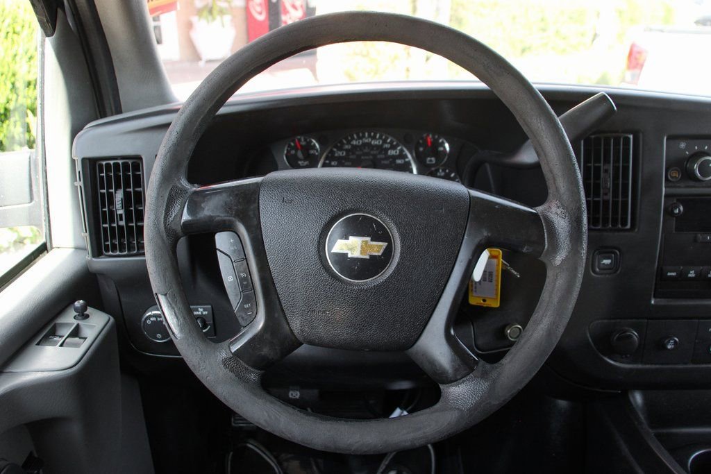 Used 2014 Chevrolet Express 2500 image 23