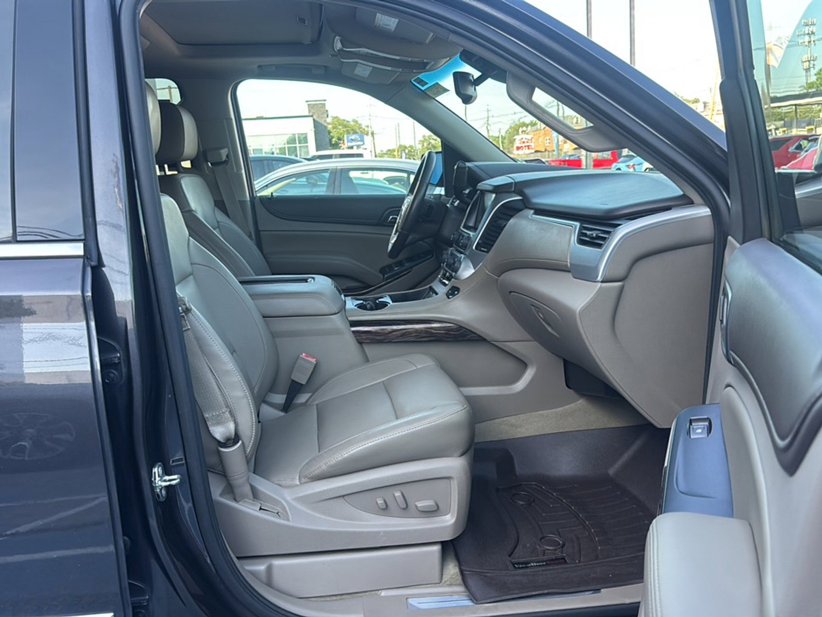 Used 2015 GMC Yukon SLT w/ Open Road Package AWD/4WD image 14