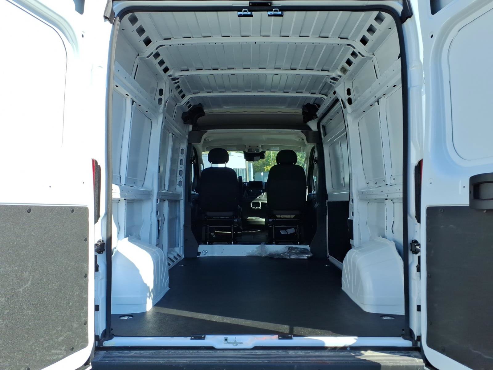 New 2027 RAM ProMaster 1500 w/ Safety Group FWD image 7