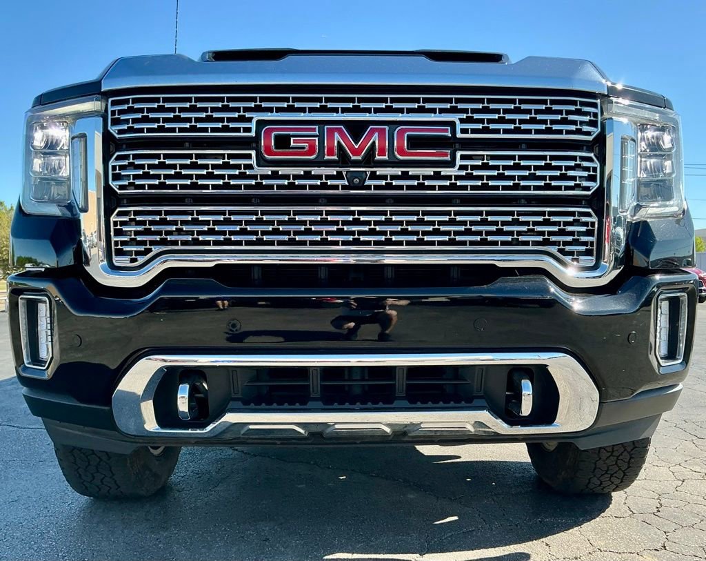 Used 2022 GMC Sierra 3500 Denali w/ Denali Ultimate Package image 9