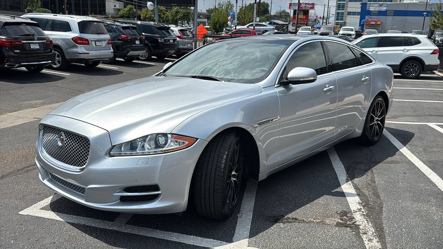 Used 2015 Jaguar XJ AWD image 7