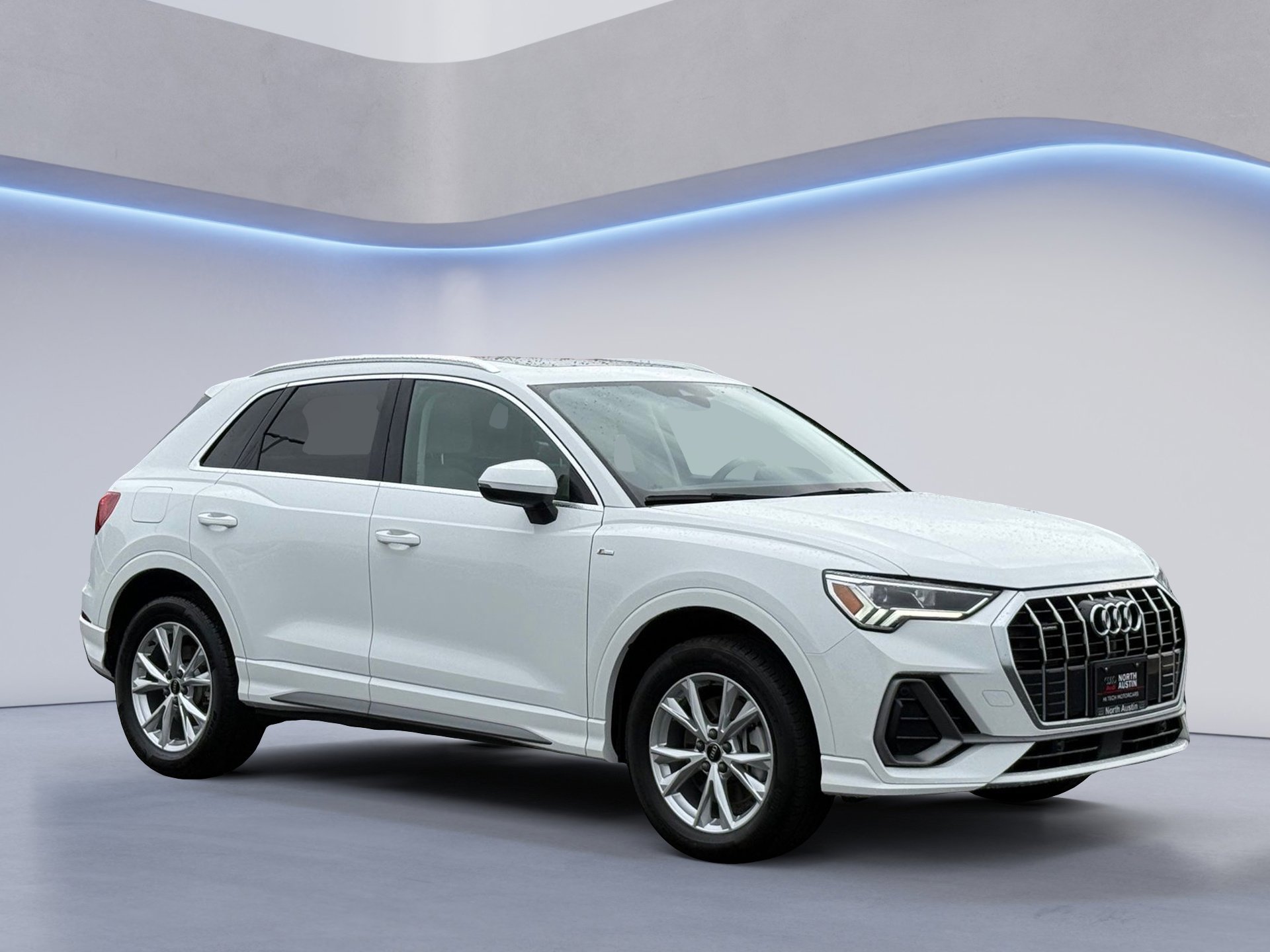 Used 2023 Audi Q3 2.0T Premium w/ Convenience Package AWD/4WD image 4