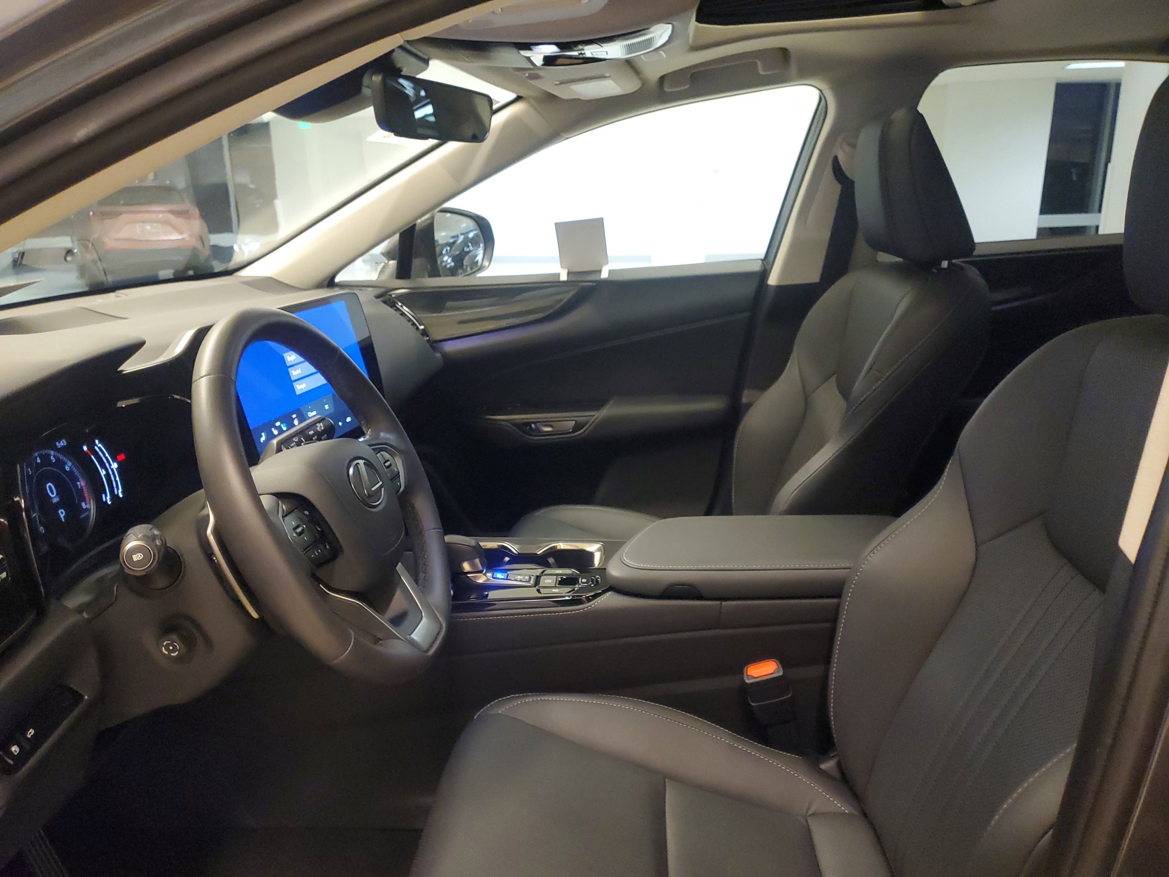 Certified 2025 Lexus NX 250 FWD w/ Premium Package image 19