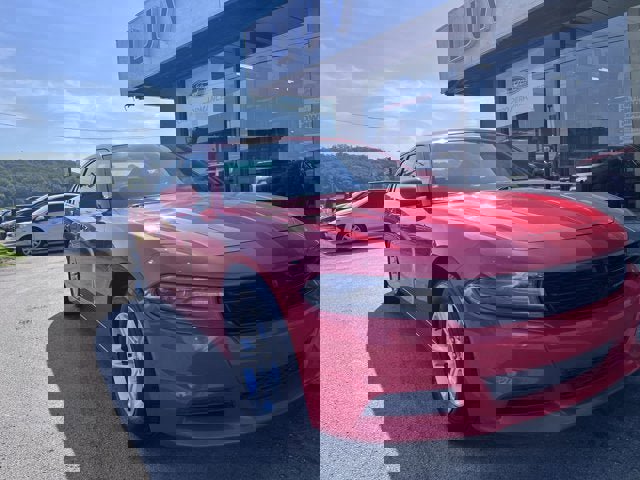 Used 2019 Dodge Charger SXT