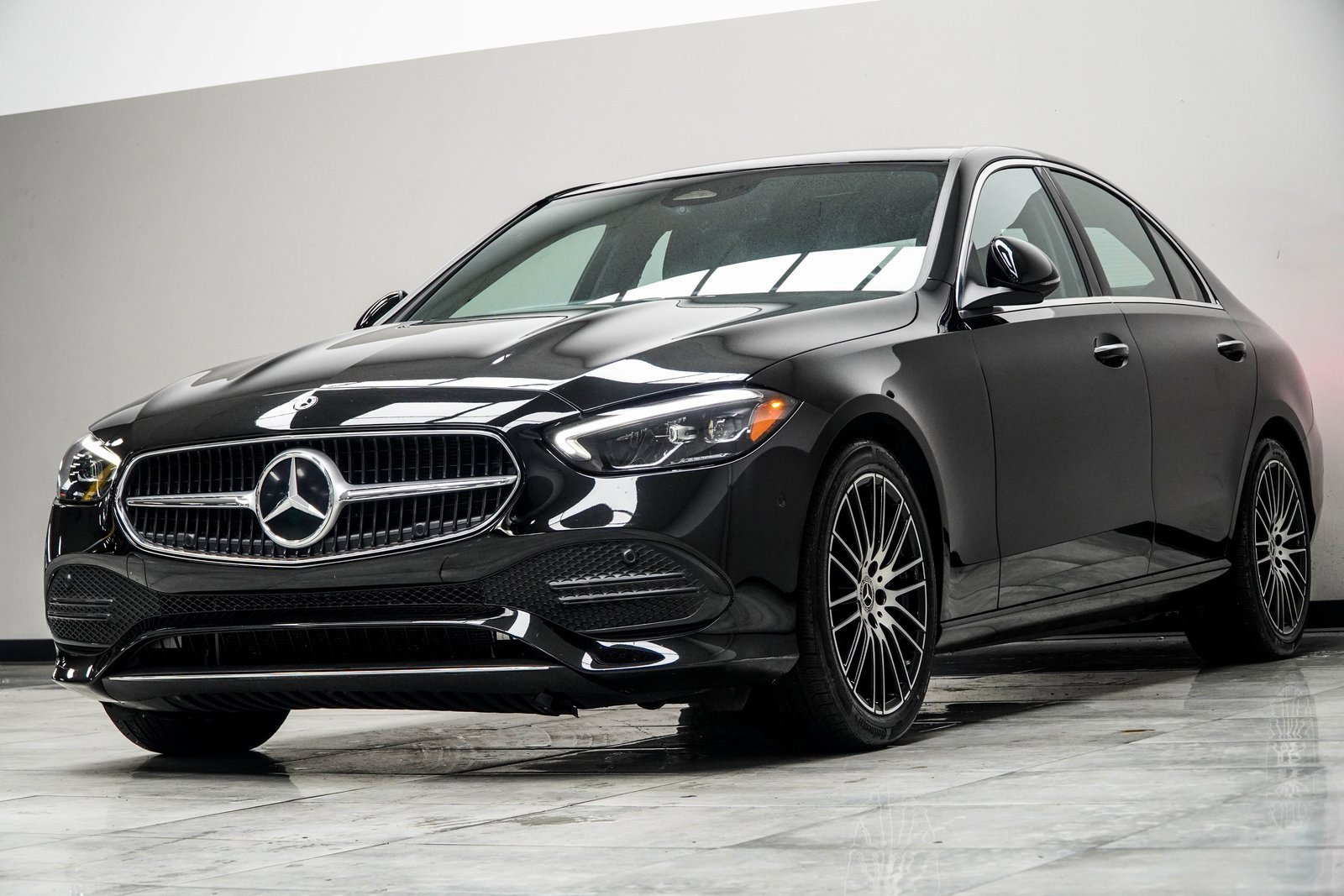 Used 2024 Mercedes-Benz C 300 Sedan image 8
