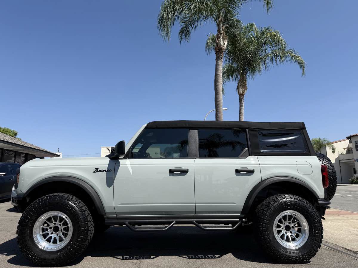 Used 2023 Ford Bronco Big Bend AWD/4WD image 2