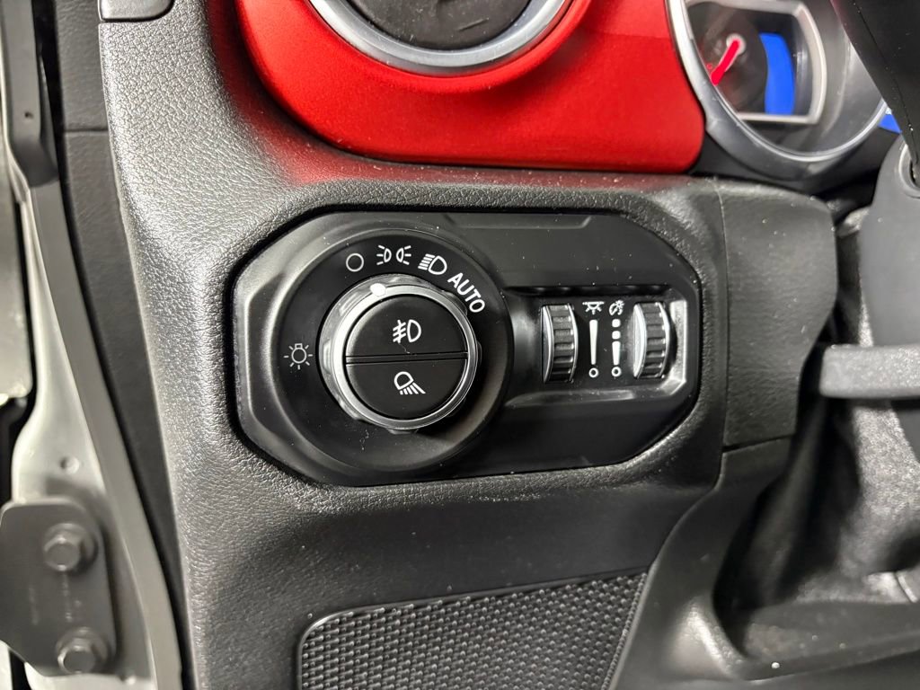 Used 2020 Jeep Gladiator Rubicon image 12