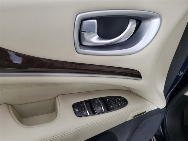 Used 2015 INFINITI QX60 FWD w/ Deluxe Touring Package image 19