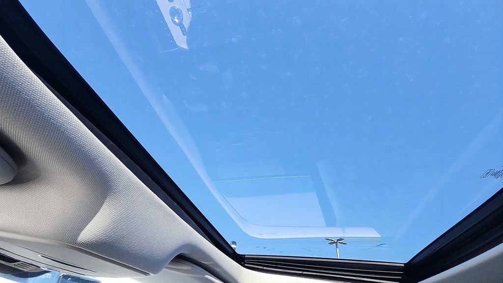 New 2025 Lincoln Navigator Reserve AWD/4WD image 26