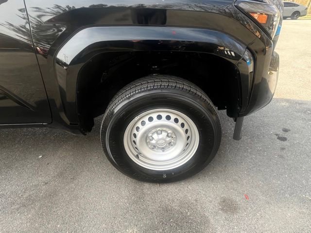 Used 2024 Toyota Tacoma SR image 17