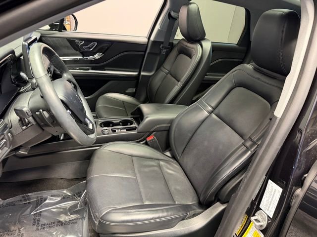 Used 2022 Lincoln Corsair AWD w/ Premium Package image 16