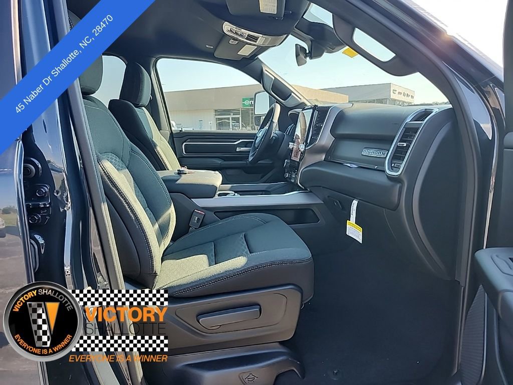 New 2025 RAM 1500 4x4 Crew Cab image 13