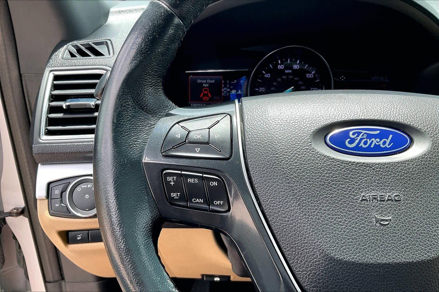 Used 2017 Ford Explorer Limited w/ Equipment Group 301A FWD image 24