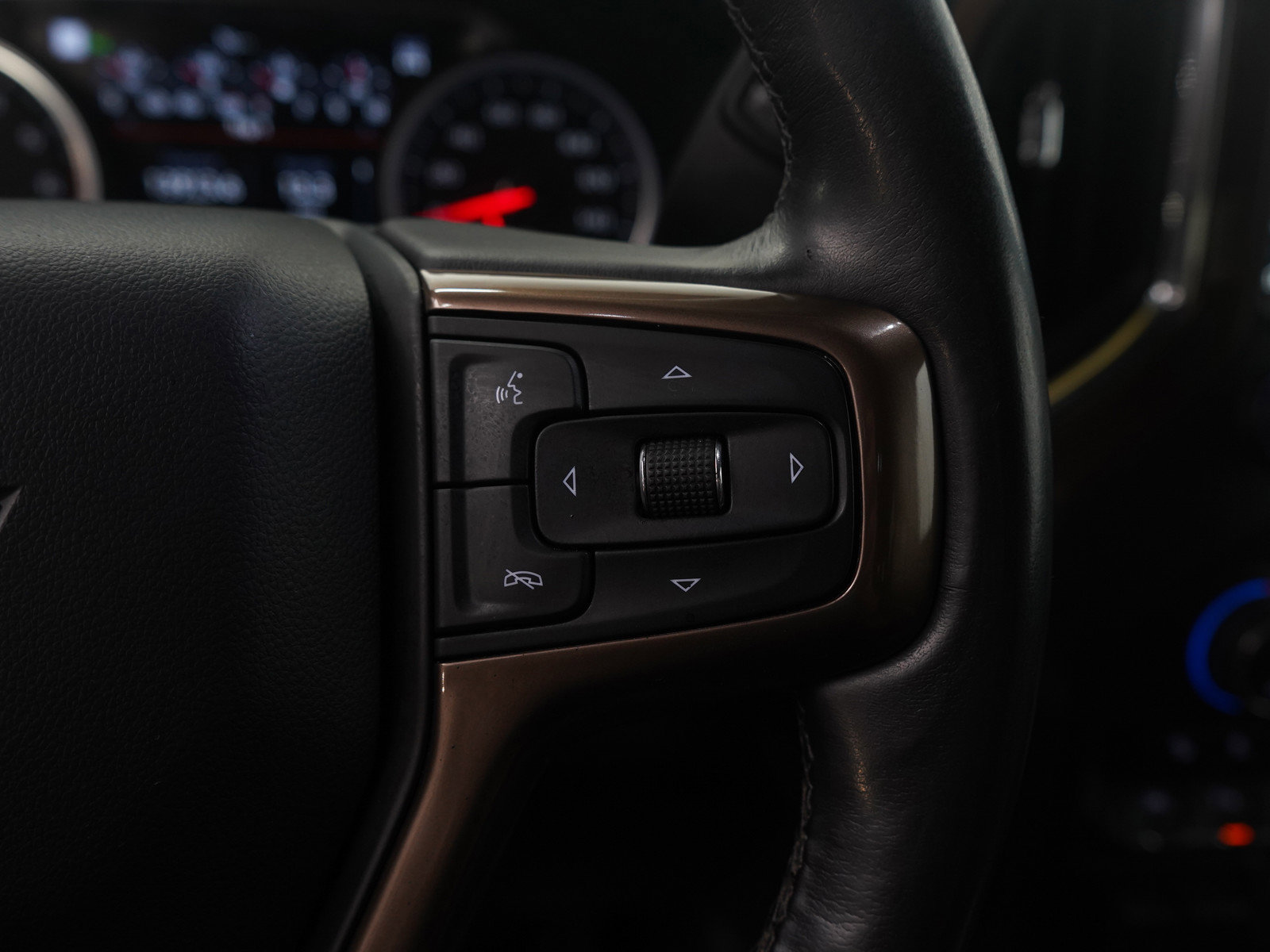 Used 2020 Chevrolet Silverado 1500 High Country image 18