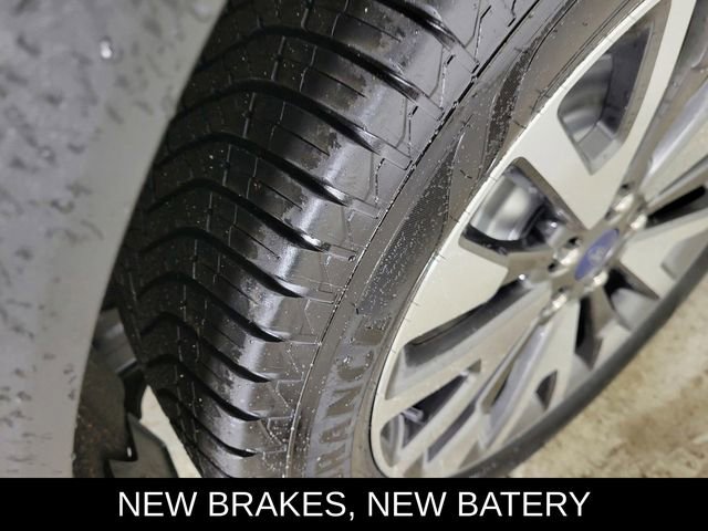 Certified 2020 Ford Escape Titanium image 11