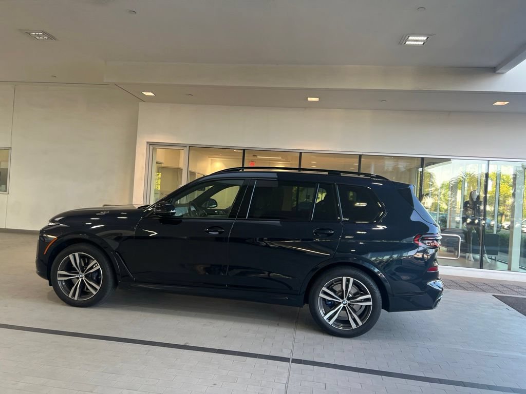 Certified 2025 BMW X7 xDrive40i w/ Executive Package AWD/4WD image 5