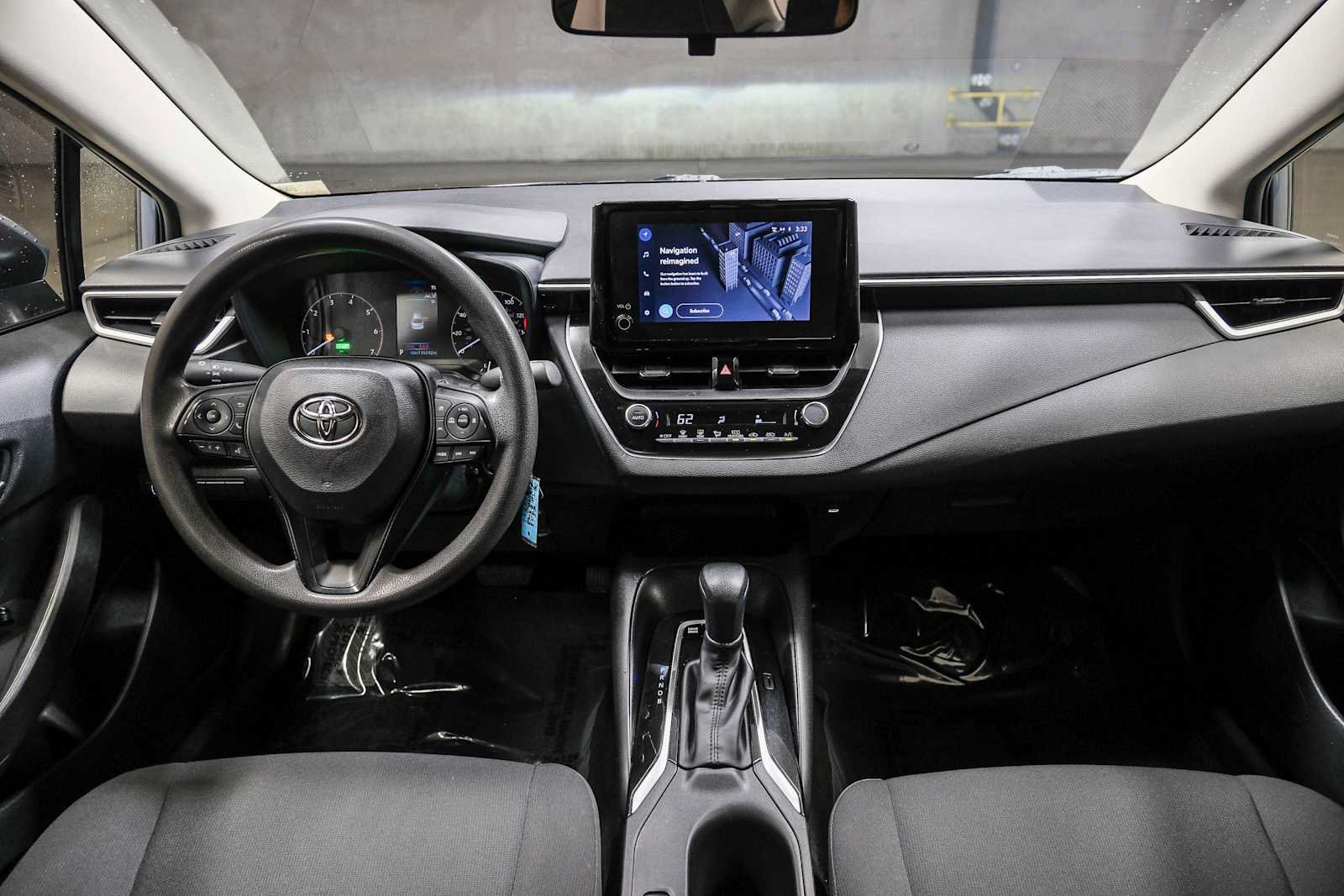 Used 2024 Toyota Corolla LE FWD image 15