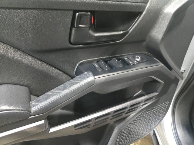 Used 2025 Toyota Tacoma SR5 AWD/4WD image 17