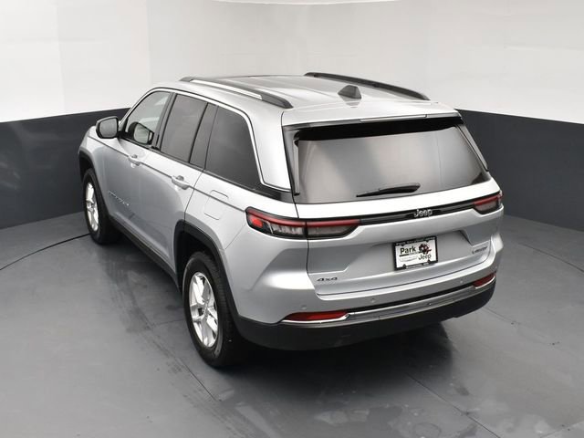 Used 2024 Jeep Grand Cherokee Laredo X w/ Trailer Tow Package image 16