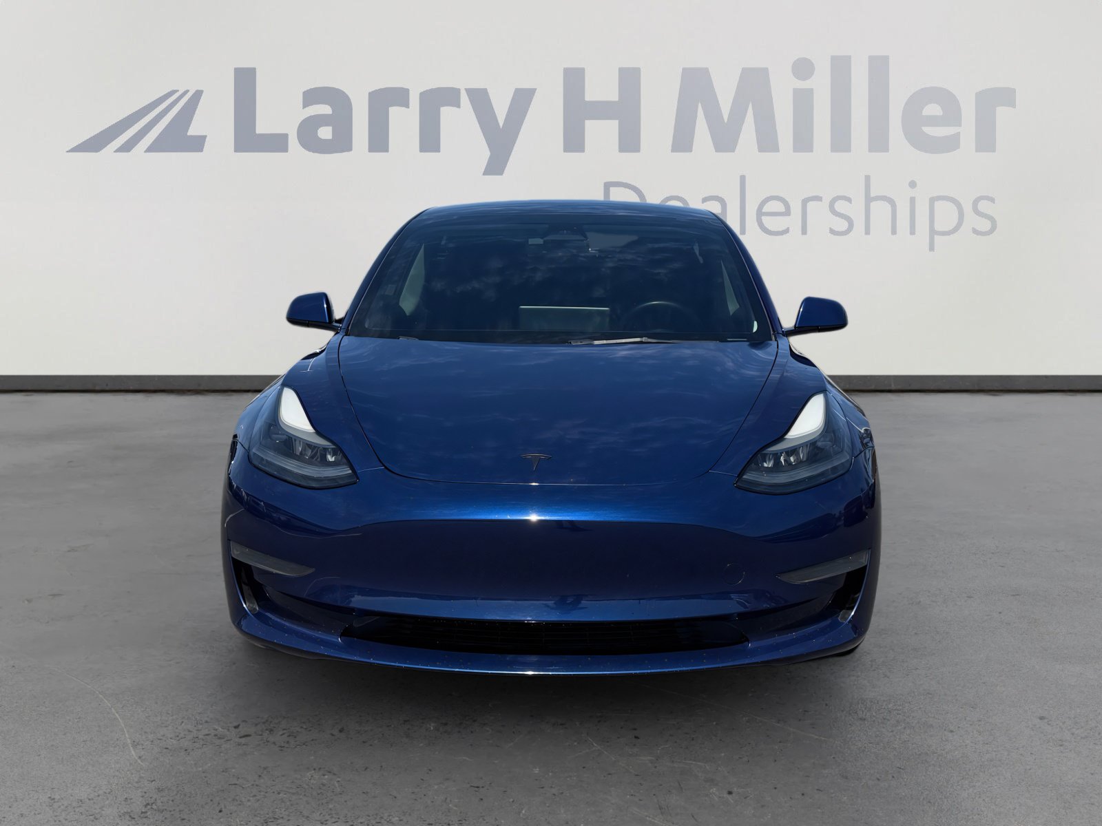 Used 2023 Tesla Model 3 Standard Range RWD image 8