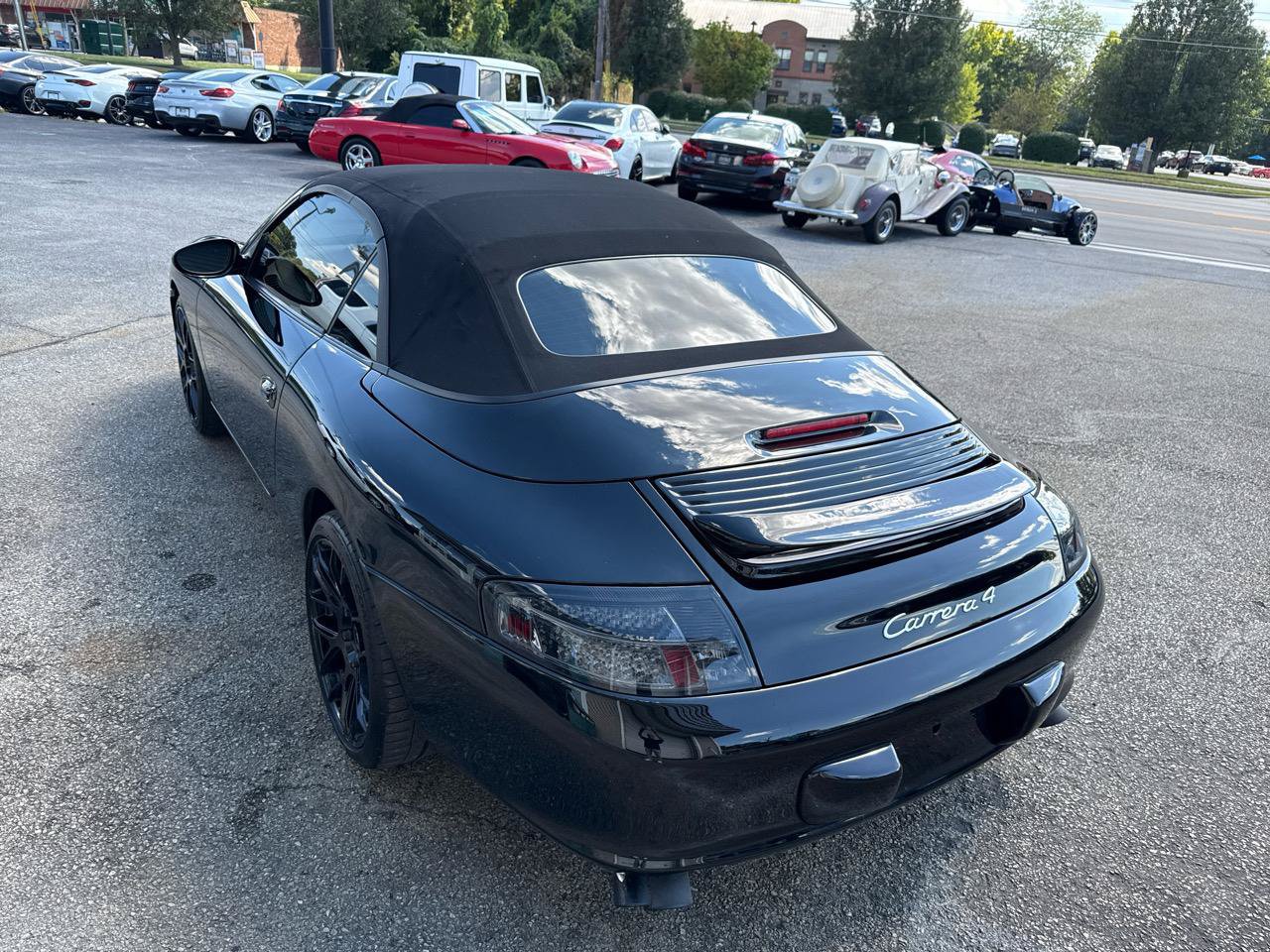 Used 2003 Porsche 911 Carrera 4 AWD/4WD image 5