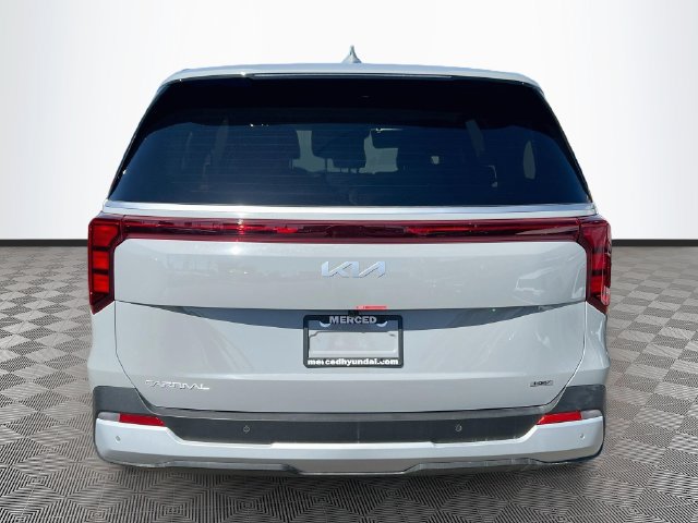 New 2027 Kia Carnival LXS FWD image 6