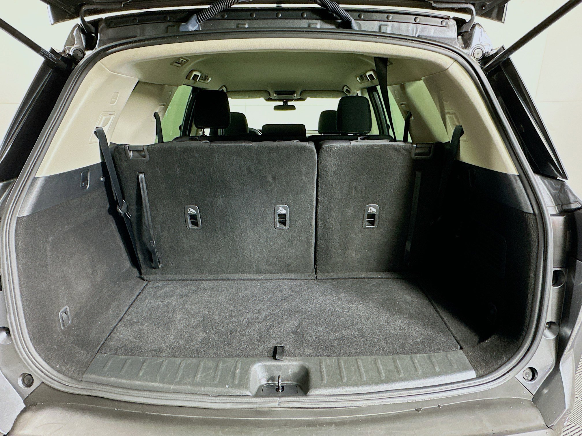 Used 2024 Nissan Pathfinder SV image 26