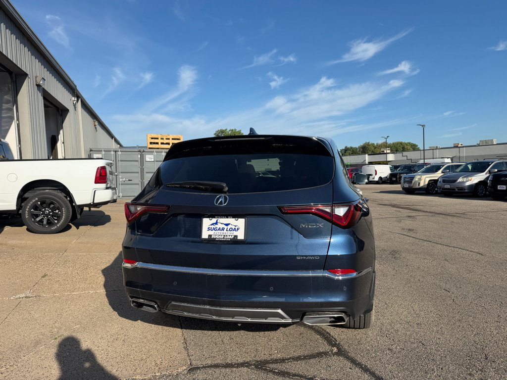 Used 2026 Acura MDX w/ Technology Package AWD/4WD image 4