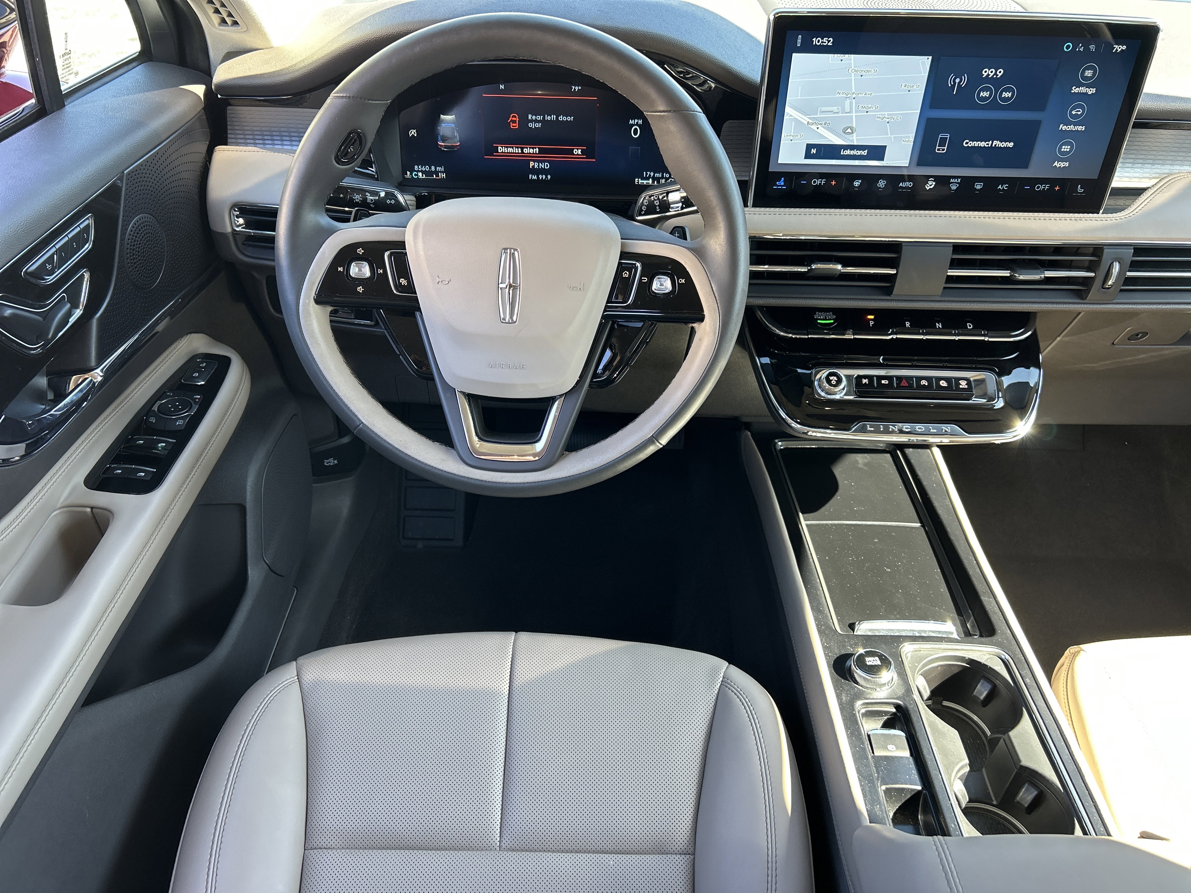 Used 2024 Lincoln Corsair Premiere w/ Equipment Group 101A image 17