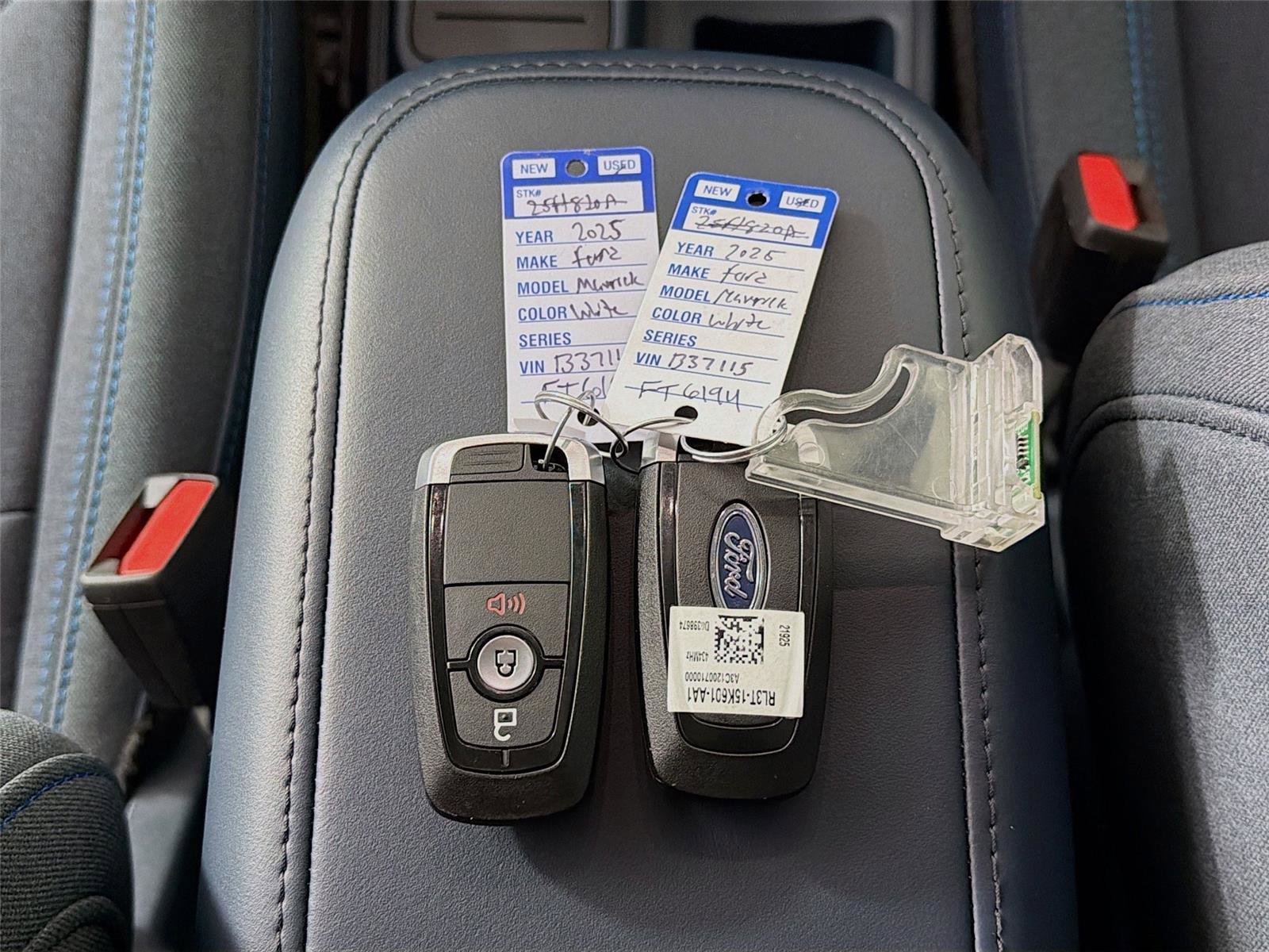 Used 2025 Ford Maverick XLT image 30