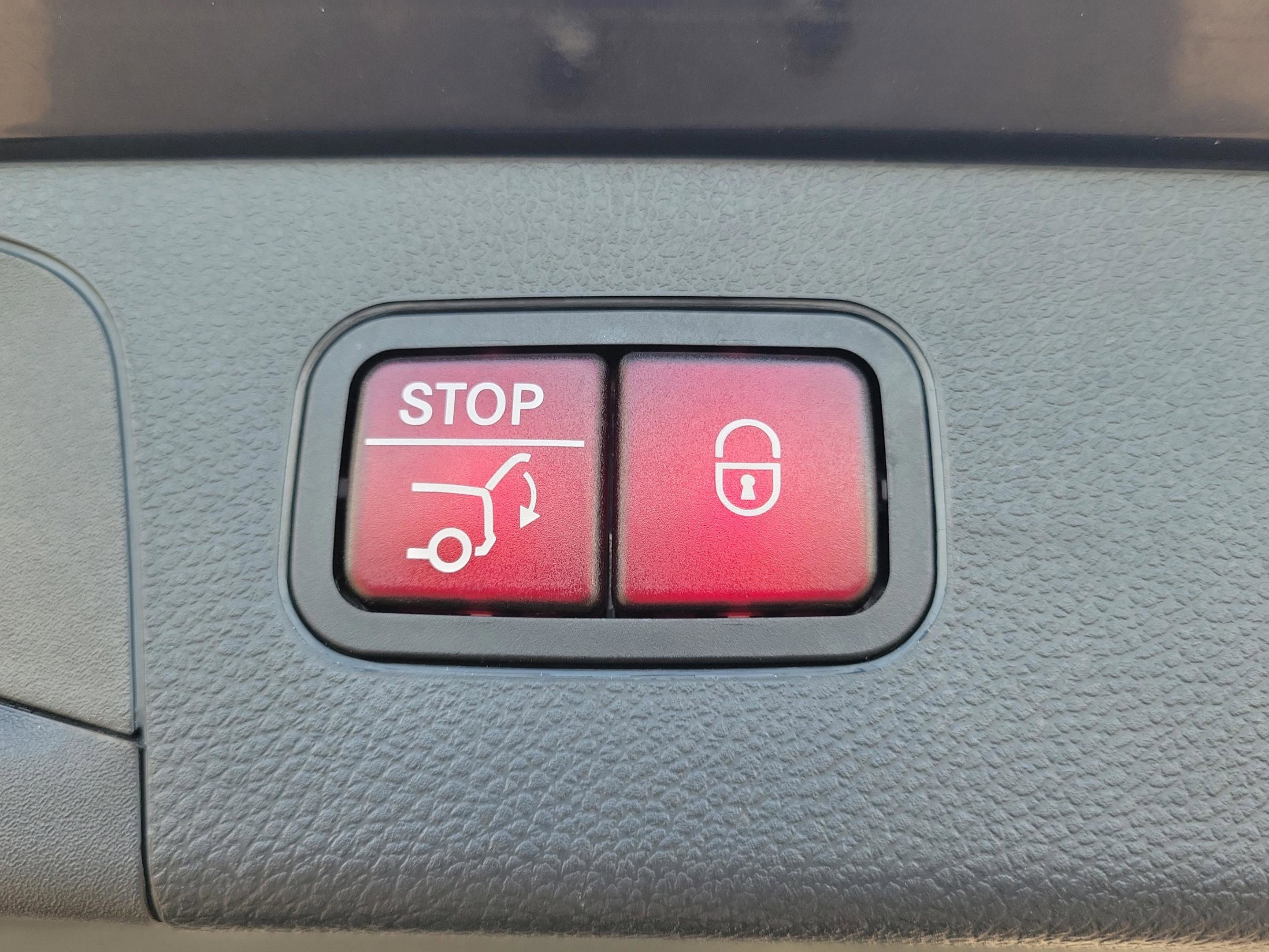 Used 2021 Mercedes-Benz GLC 300 image 35