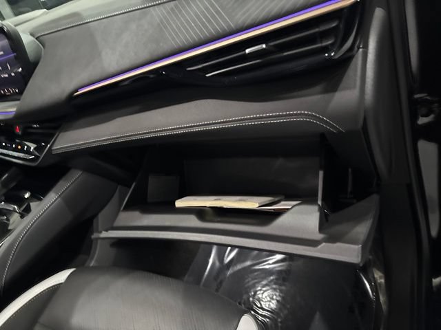 Used 2025 Buick Envision Sport Touring AWD/4WD image 41