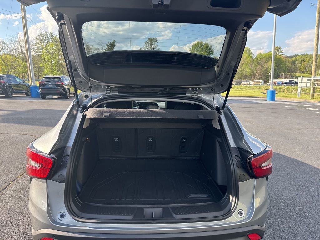 New 2026 Chevrolet Trax LT FWD image 26