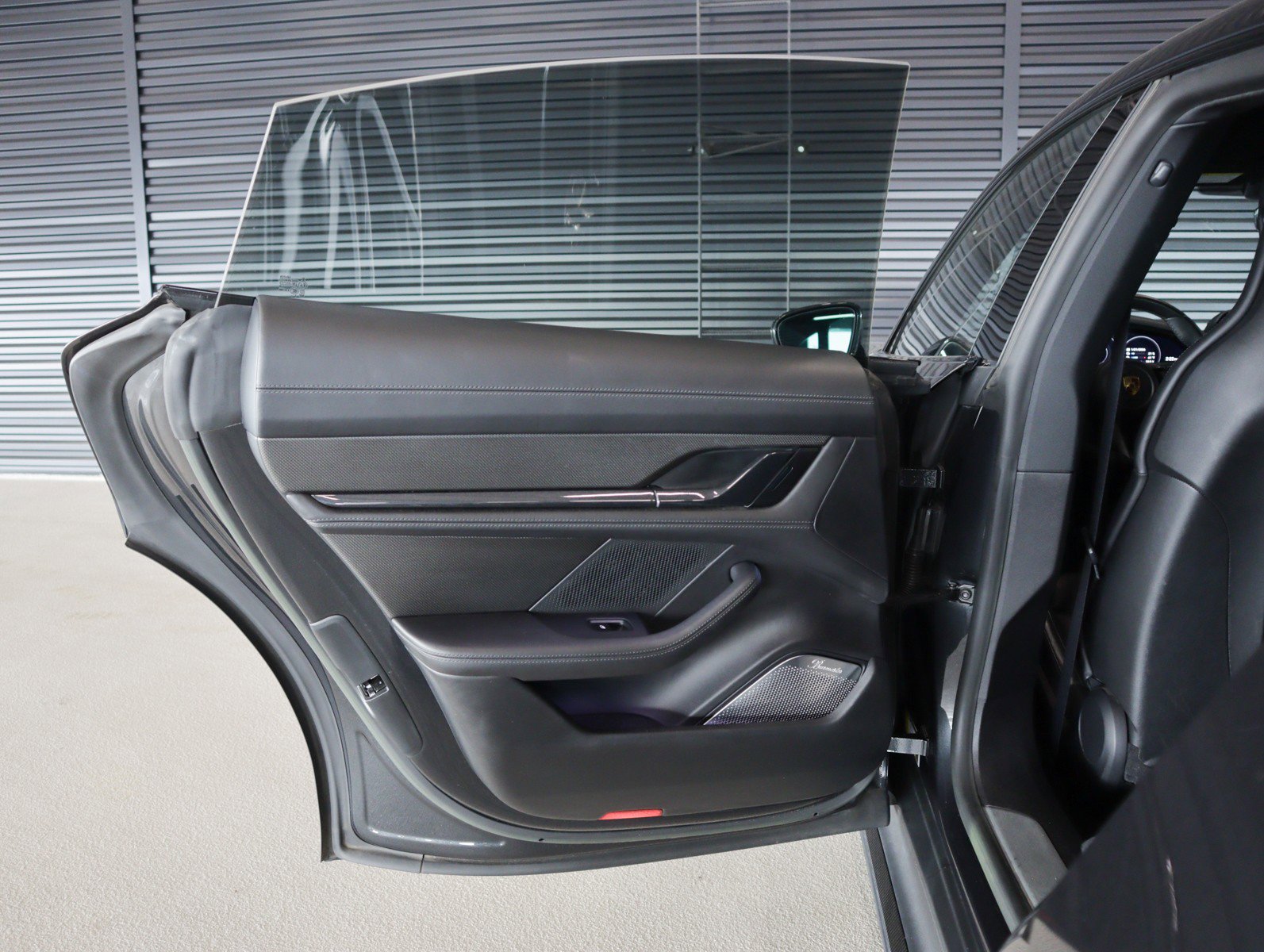 Certified 2022 Porsche Taycan 4S image 26