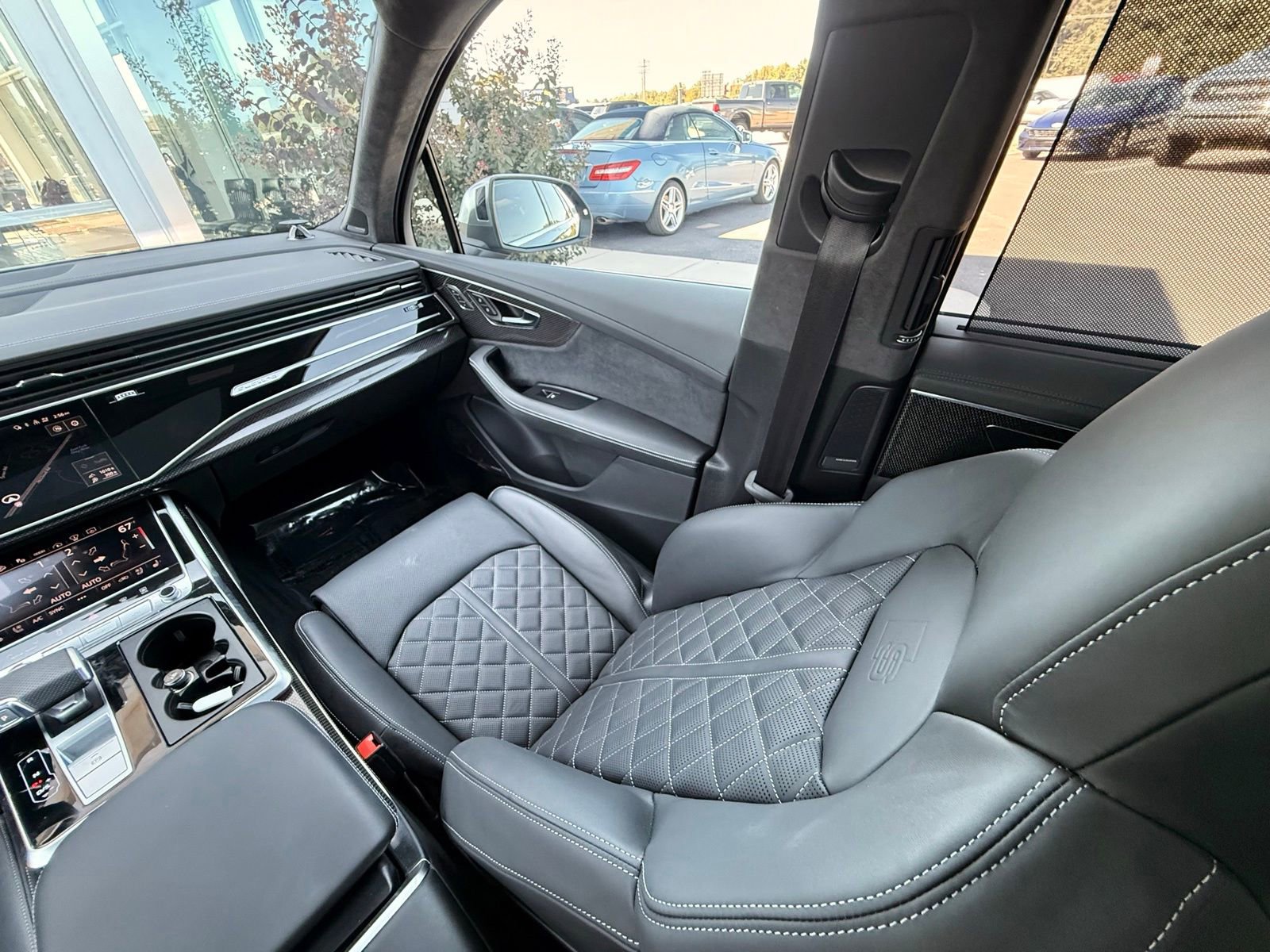 Used 2023 Audi SQ7 Prestige w/ Prestige Package image 39