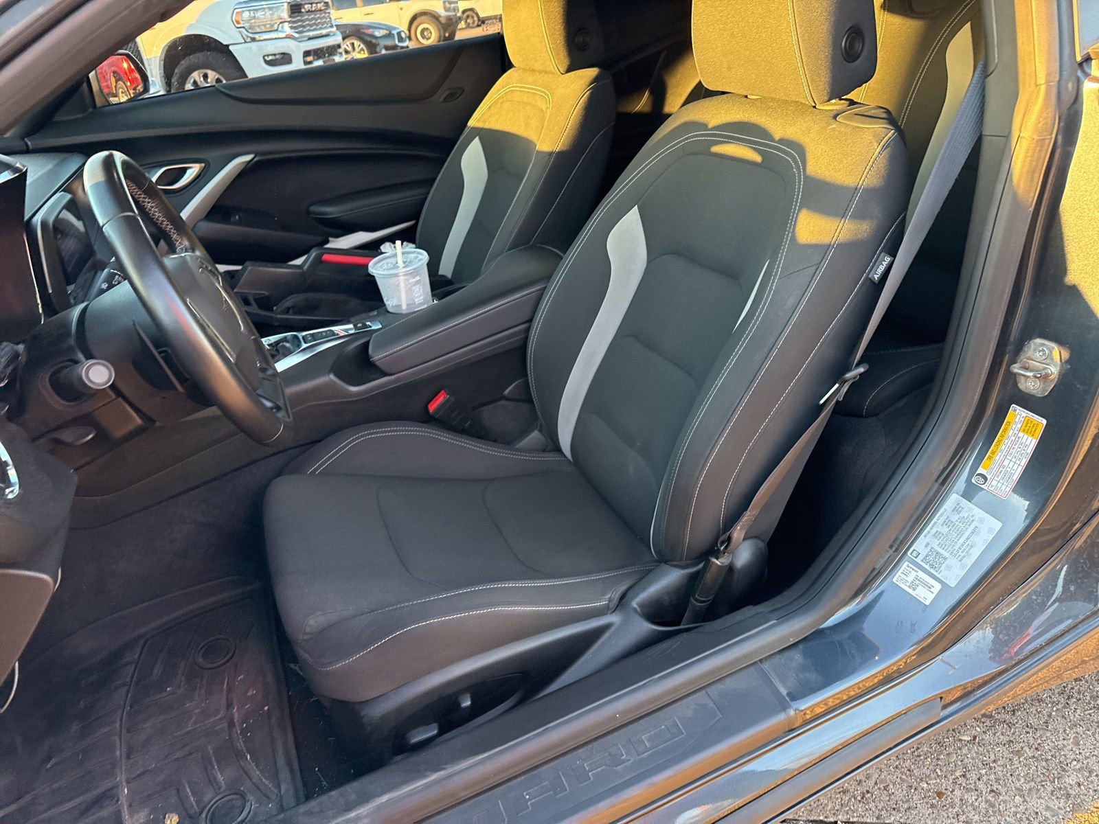 Used 2022 Chevrolet Camaro LT w/ Technology Package image 11